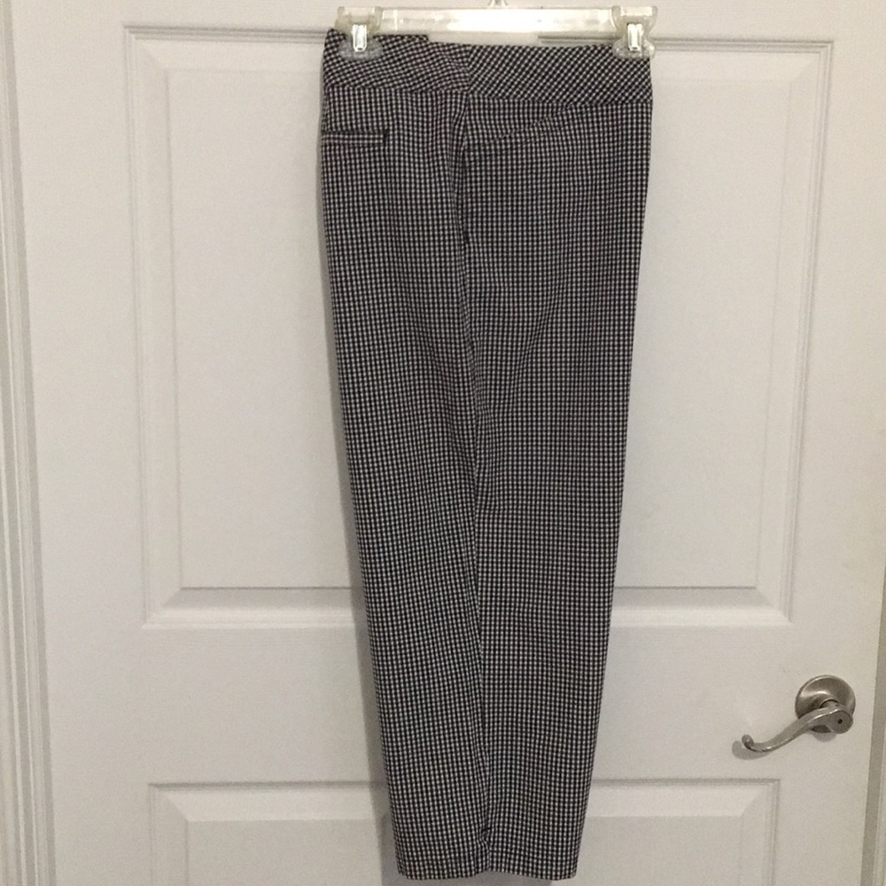 Charter Club Black/White Checked Crops  Sz 14